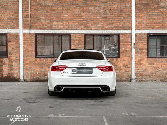 Audi RS5 Coupe 4.2 FSI V8 Quattro 450PS 2013