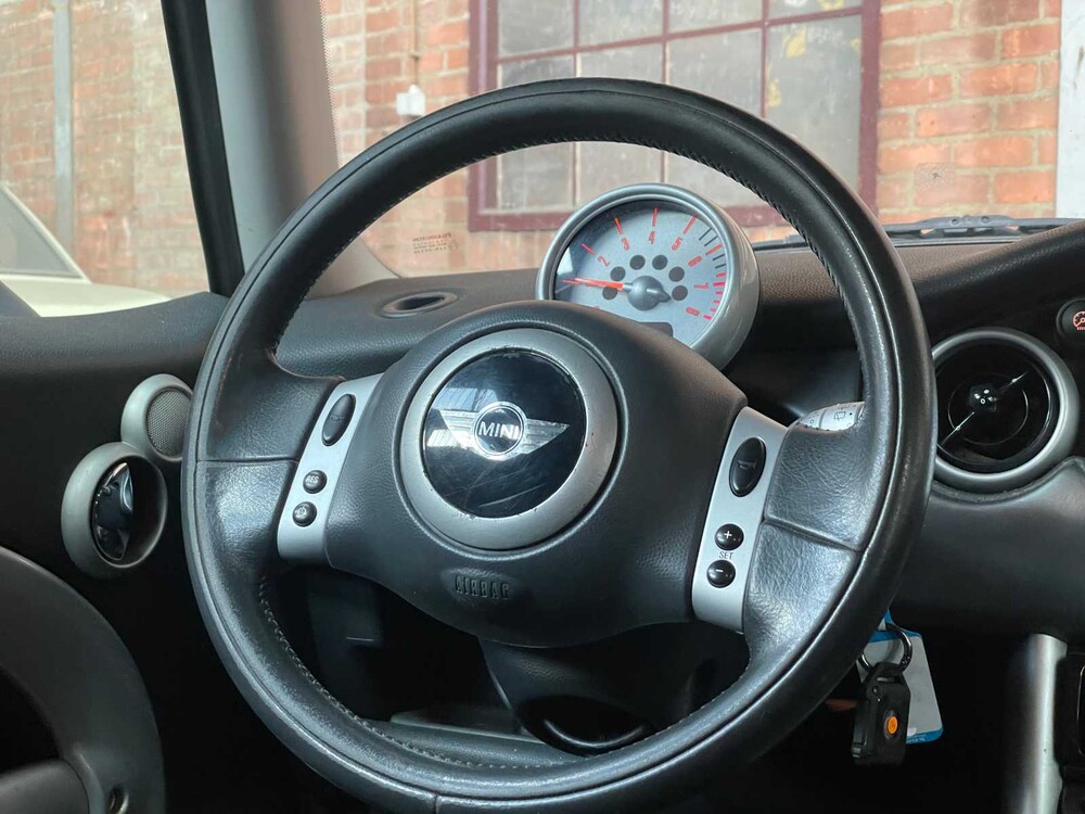 Mini 1.6 Cooper S 163pk 2002 -Orig. NL-, 96-JV-PG