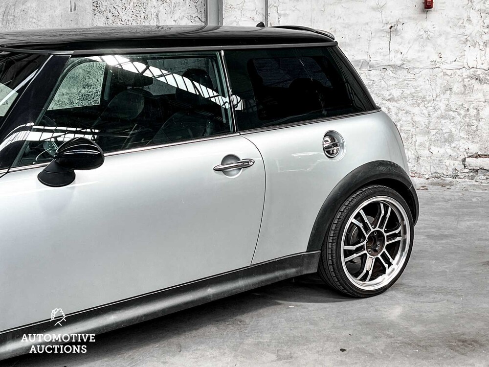 Mini 1.6 Cooper S 163pk 2002 -Orig. NL-, 96-JV-PG