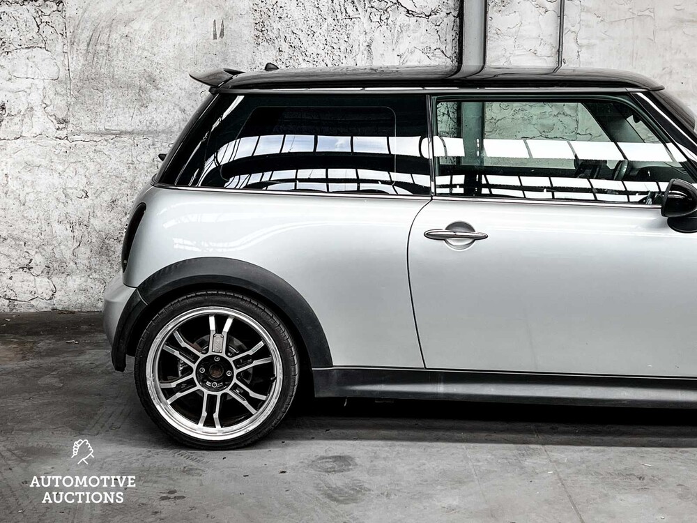 Mini 1.6 Cooper S 163pk 2002 -Orig. NL-, 96-JV-PG