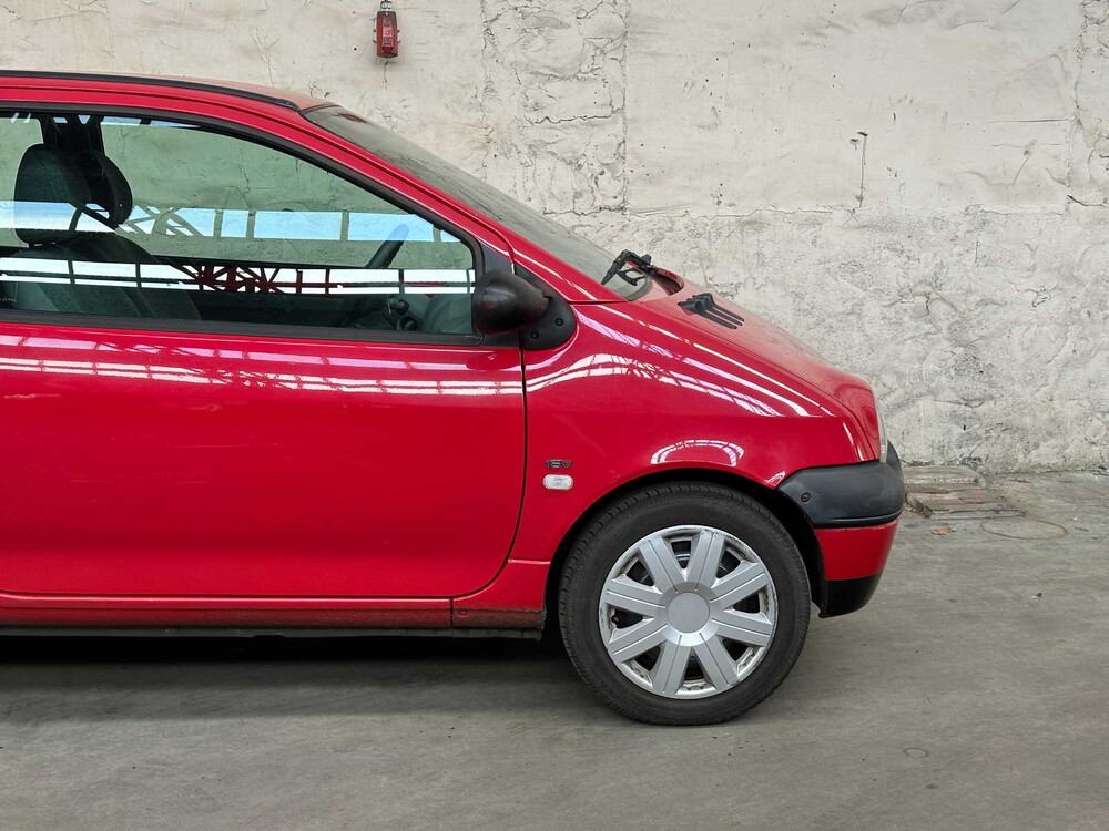 Renault Twingo 1.2-16V Privilège 75pk 2002 -Orig. NL-, 25-JZ-KL