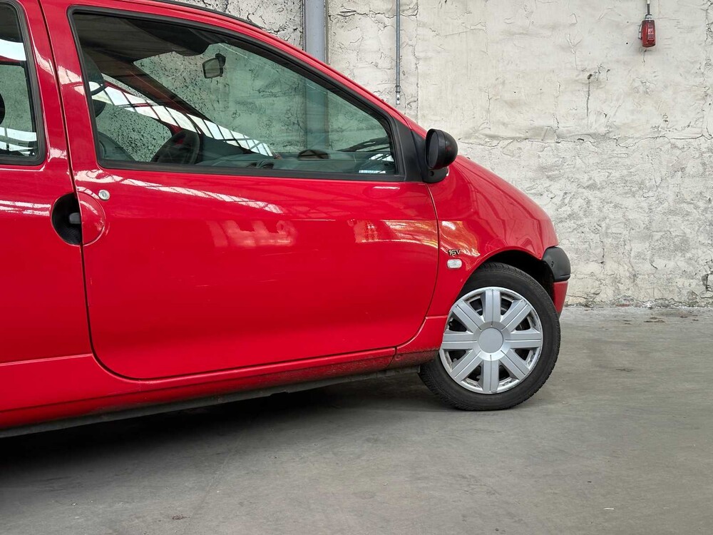 Renault Twingo 1.2-16V Privilège 75pk 2002 -Orig. NL-, 25-JZ-KL