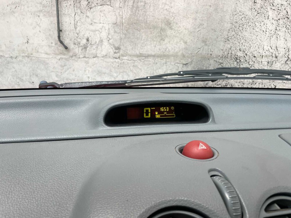 Renault Twingo 1.2-16V Privilège 75pk 2002 -Orig. NL-, 25-JZ-KL