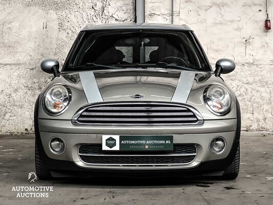 Mini Clubman 1.6 Cooper D Pepper 109hp 2009 (Original-NL), 35-HKV-8 -Youngtimer-