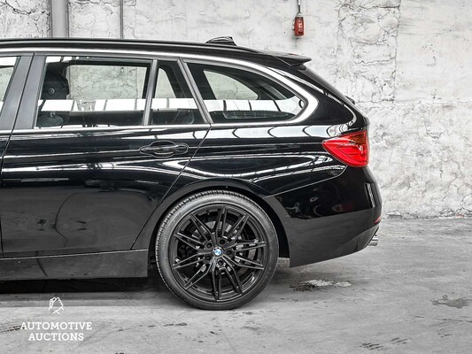 BMW 320d Touring Efficient Dynamics Edition Executive Upgrade 163PS 2013 3er -Fertigmodell EN-, 9-SHX-86