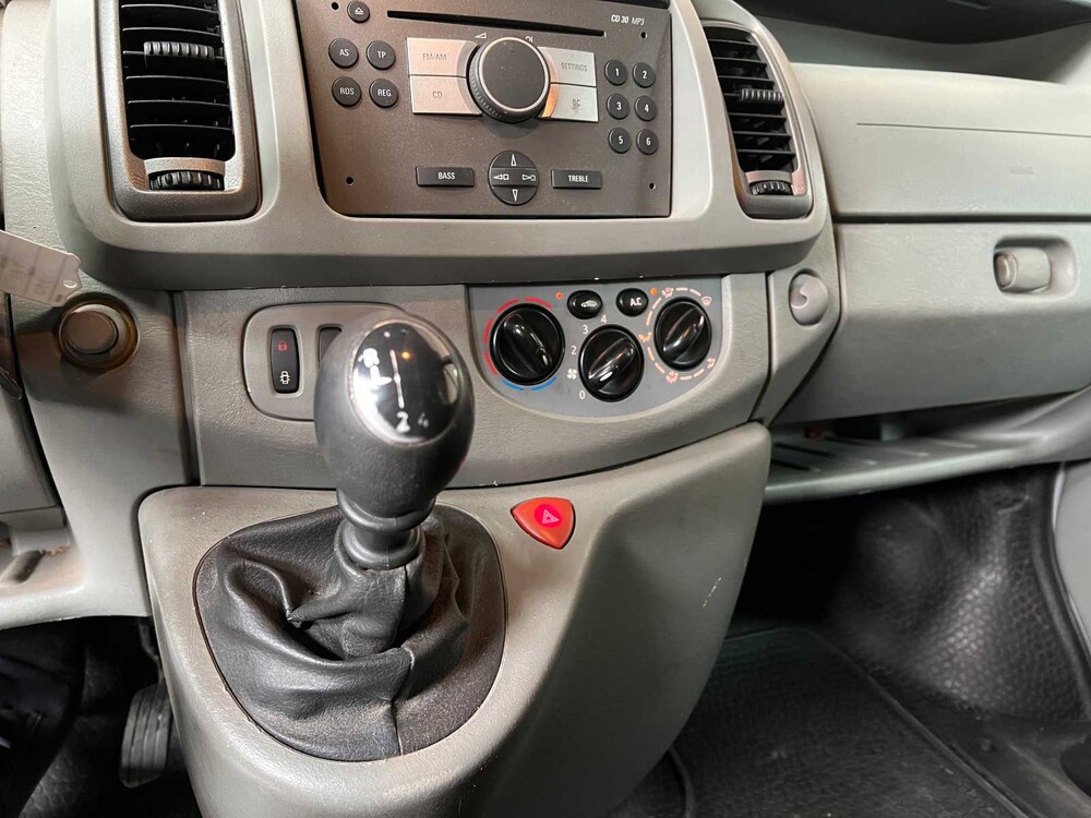 Opel Vivaro 2.5 CDTI L2H1 DC 114pk 2008 ORIG-NL