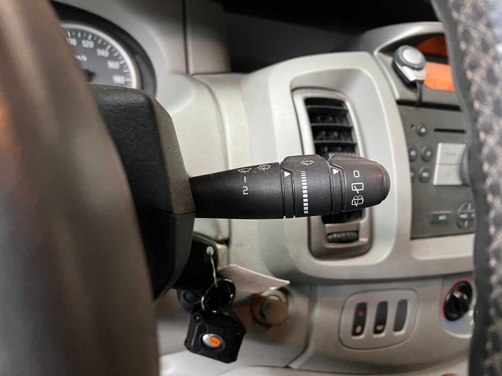 Opel Vivaro 2.5 CDTI L2H1 DC 114pk 2008 ORIG-NL