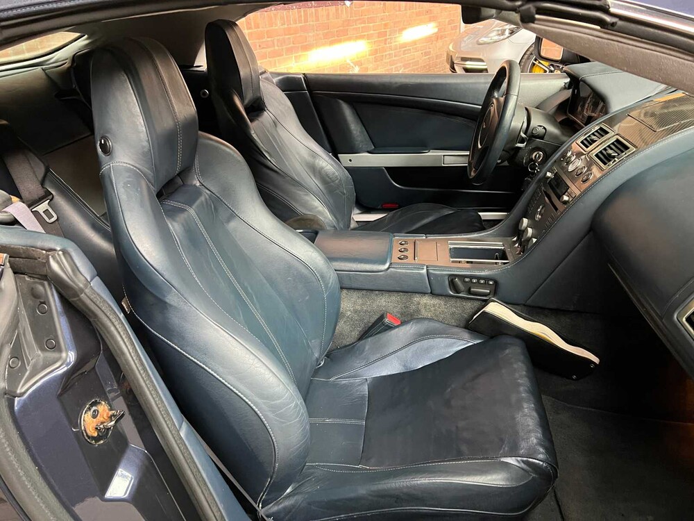 SCFAD02A97GB07018 Aston Martin DB9 Cabriolet 5.9 V12 2007 Youngtimer