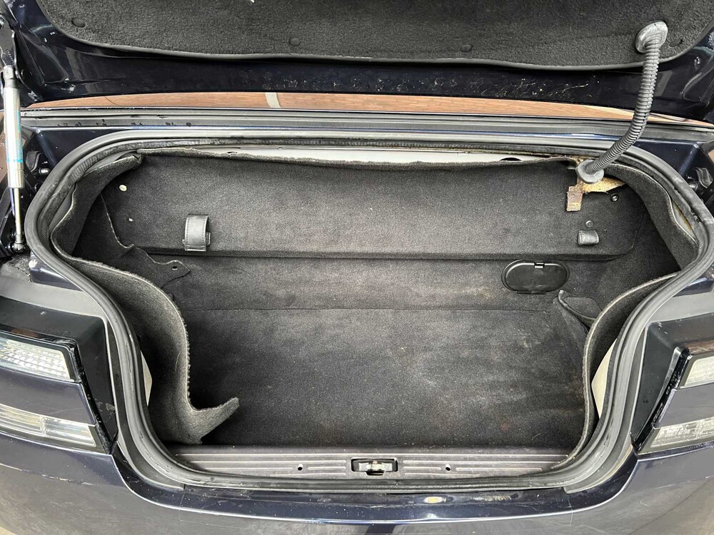 SCFAD02A97GB07018 Aston Martin DB9 Cabriolet 5.9 V12 2007 Youngtimer