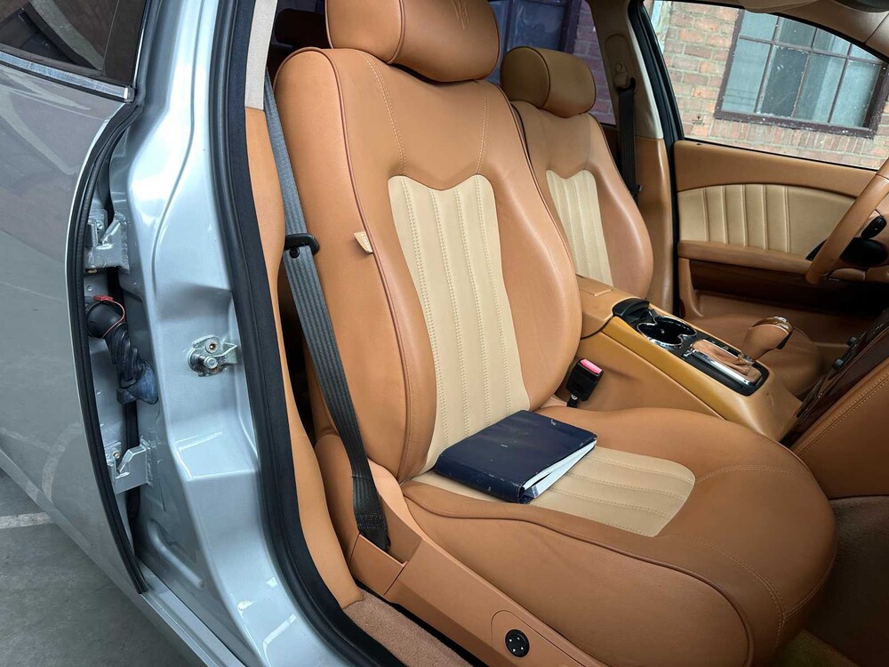 ZAMFD39J00029270 Maserati Quattroporte 4.2 V8 Executive GT 401PS 2008 -Youngtimer-