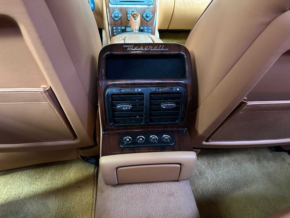 ZAMFD39J00029270 Maserati Quattroporte 4.2 V8 Executive GT 401PS 2008 -Youngtimer-