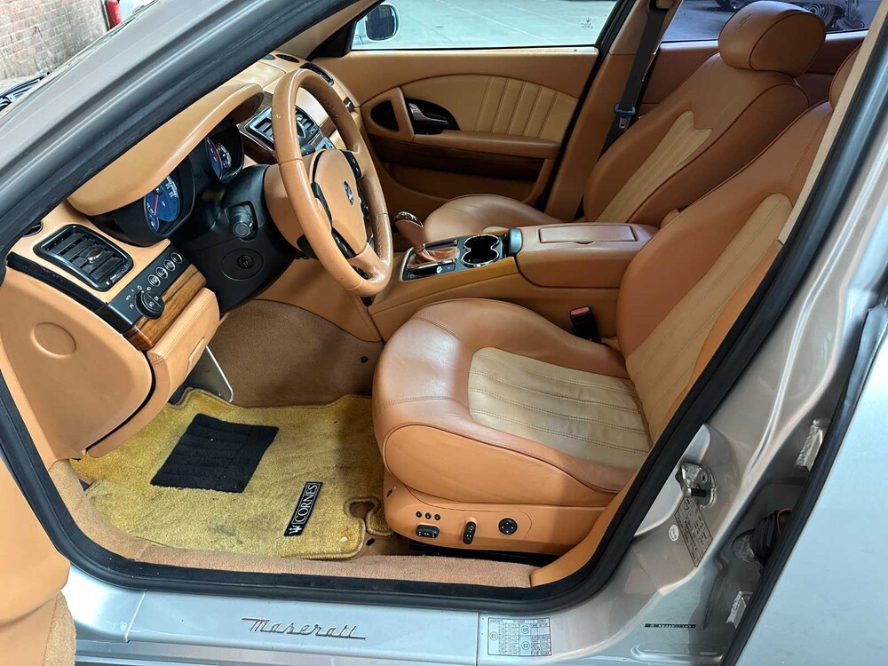 ZAMFD39J00029270 Maserati Quattroporte 4.2 V8 Executive GT 401PS 2008 -Youngtimer-