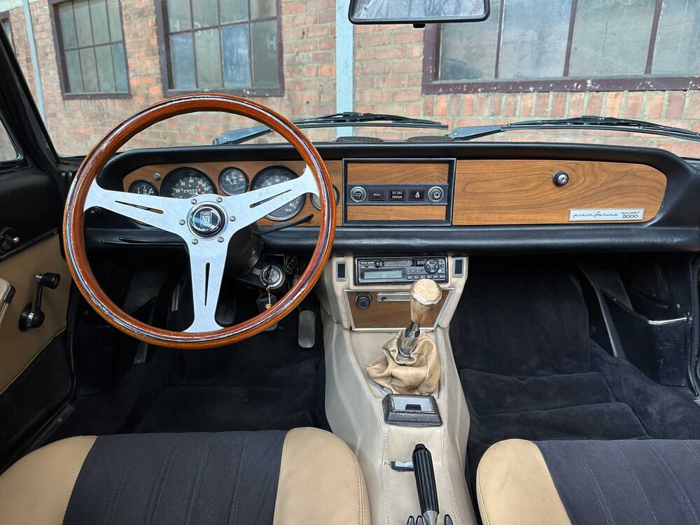 Fiat 124 Spider 2000 H5 USA CS0 105PS 1981, ZJ-04-RG