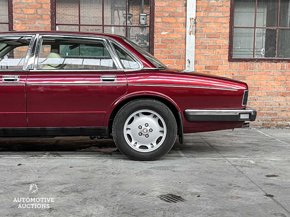 Jaguar XJ40 4.0 222PS 1991, S-356-PG