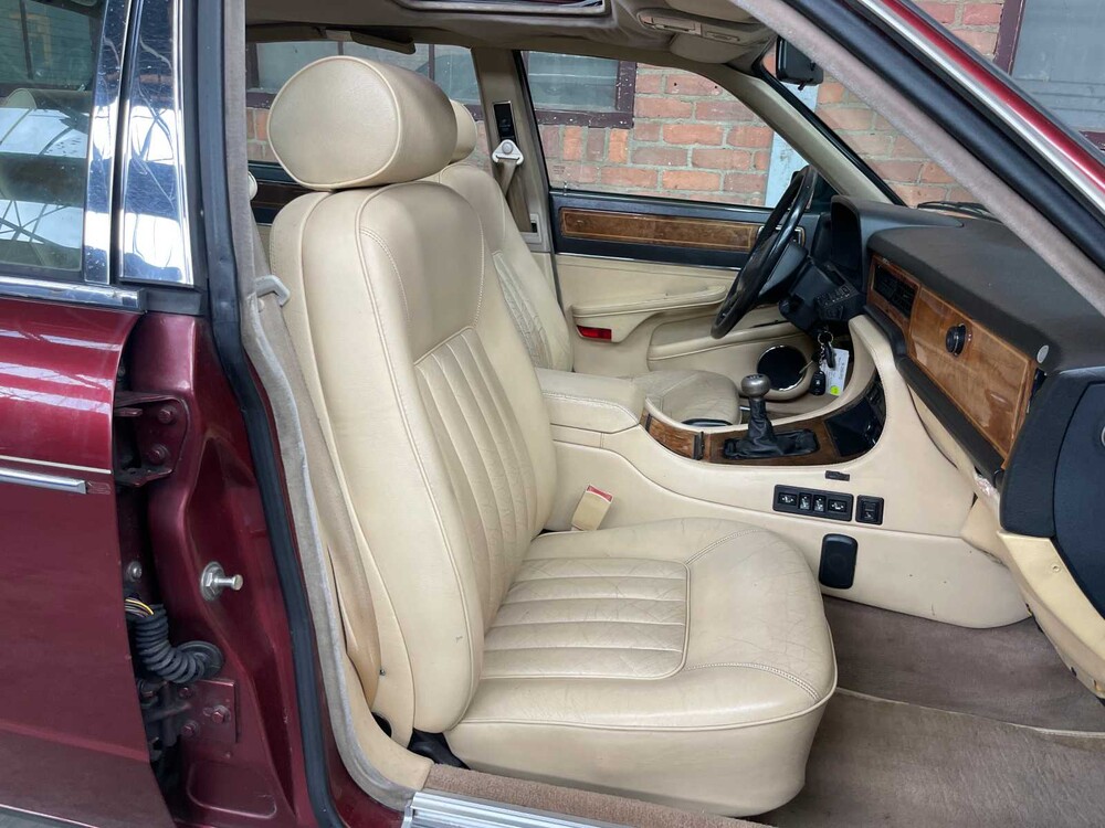 Jaguar XJ40 4.0 222PS 1991, S-356-PG