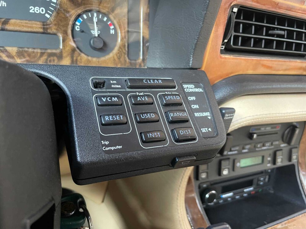 Jaguar XJ40 4.0 222PS 1991, S-356-PG