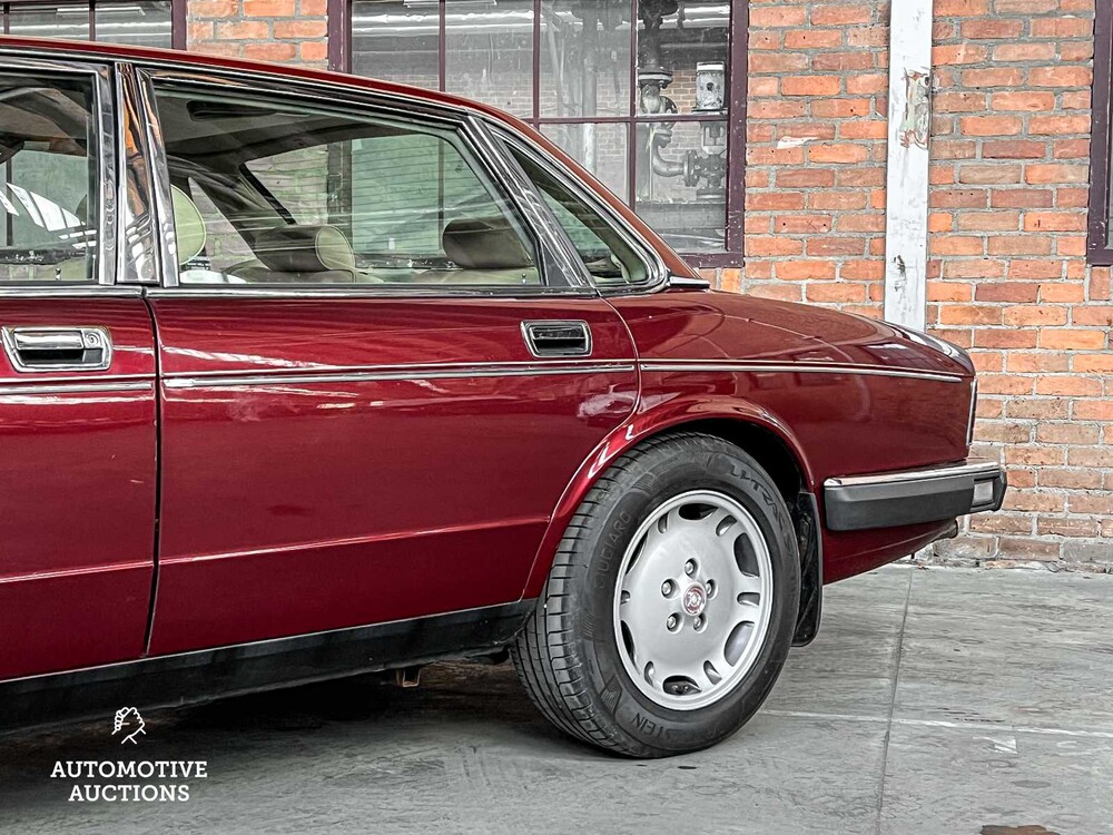 Jaguar XJ40 4.0 222PS 1991, S-356-PG