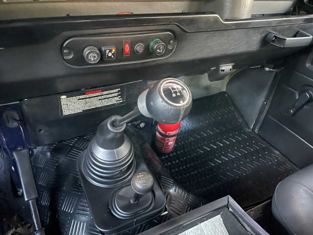 Land Rover Defender 2.0 MPI 136PS 1996 Benzin / LPG
