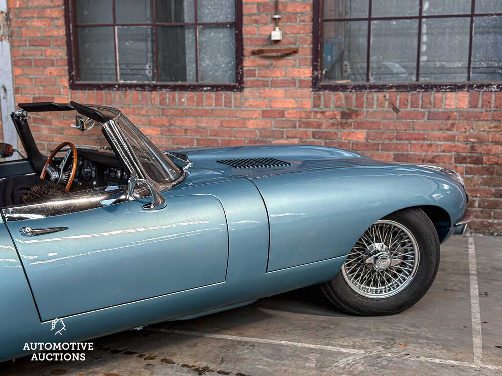 Jaguar E-Type Cabrio 4.2 6-Reihen-Serie 2 265PS 1970, AR-94-77 
