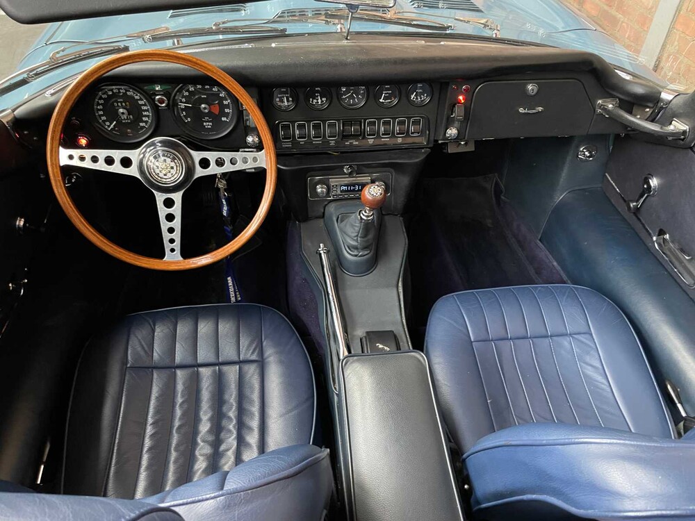 Jaguar E-Type Cabrio 4.2 6-Reihen-Serie 2 265PS 1970, AR-94-77 