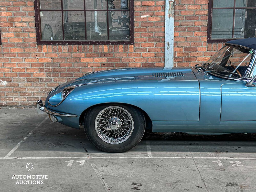 Jaguar E-Type Cabrio 4.2 6-Reihen-Serie 2 265PS 1970, AR-94-77 