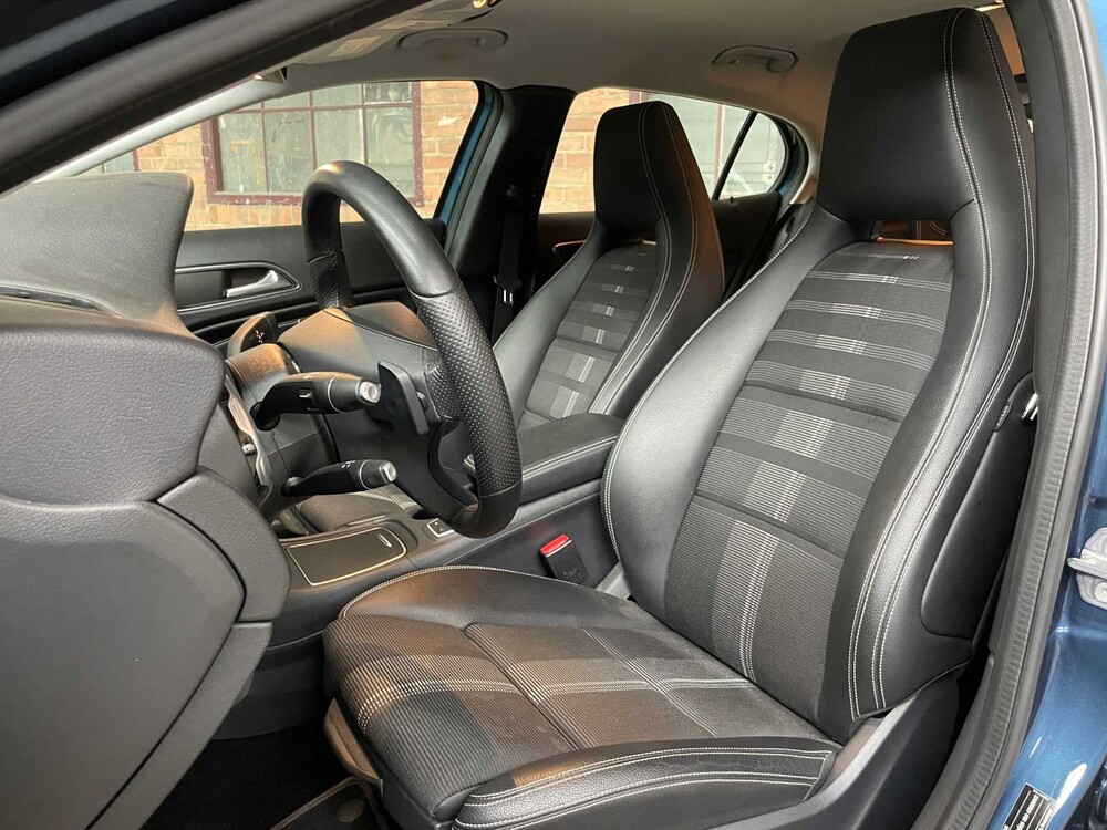 Mercedes-Benz GLA250 Business 211hp 2020 GLA Class, S-403-KJ