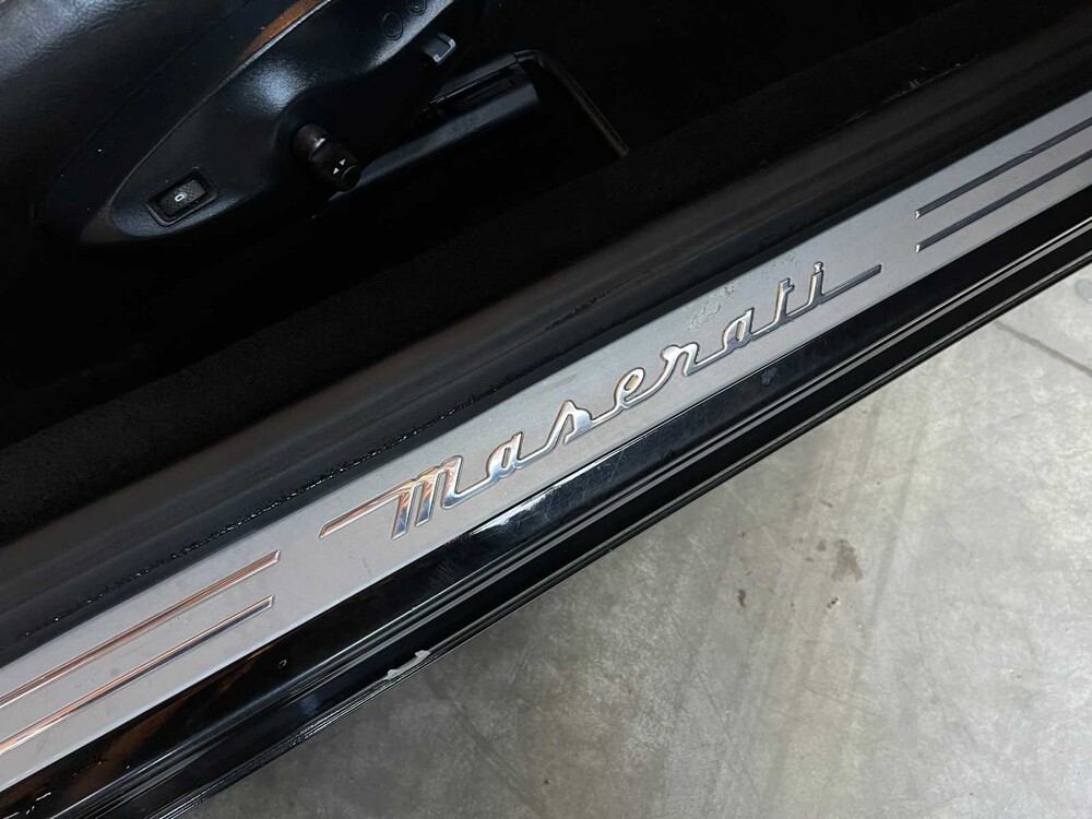 Maserati GranCabrio 4.2 V8 402hp 2010