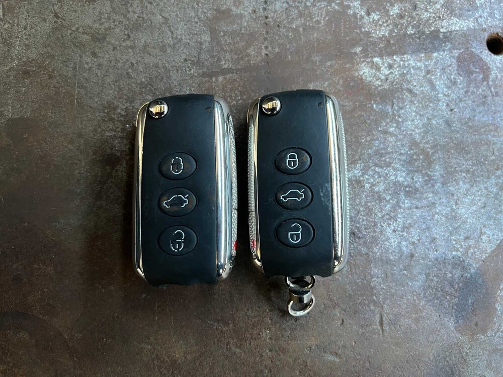 Bentley Continental GTC 6.0 W12 560hp 2008, K-373-SV Youngtimer