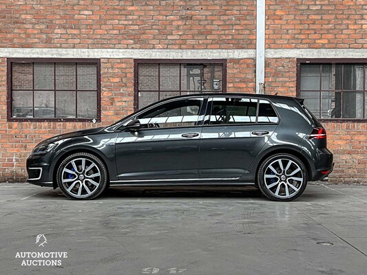 Volkswagen Golf GTE 1.4 TSI Connected Series 204PS 2016 (Original-NL), KR-643-F