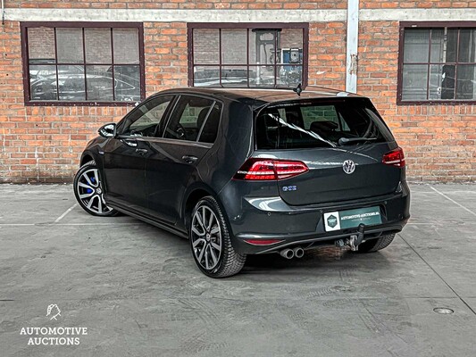 Volkswagen Golf GTE 1.4 TSI Connected Series 204hp 2016 (Original-NL), KR-643-F