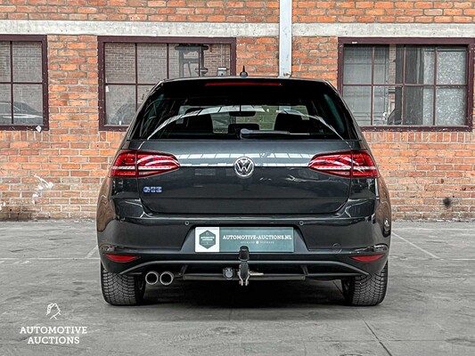 Volkswagen Golf GTE 1.4 TSI Connected Series 204hp 2016 (Original-NL), KR-643-F