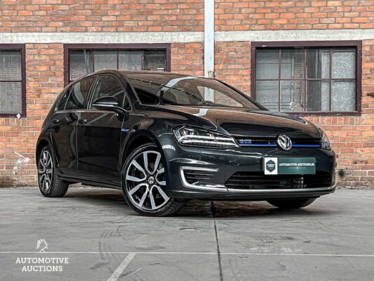 Volkswagen Golf GTE 1.4 TSI Connected Series 204pk 2016 (Origineel-NL), KR-643-F