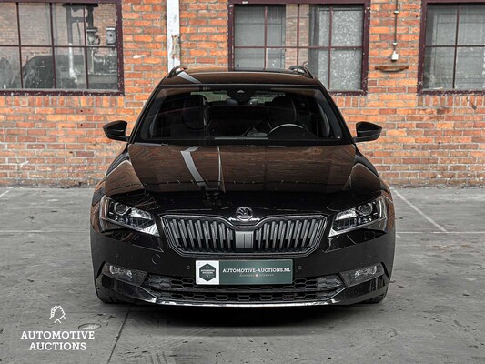 Skoda Superb Combi 2.0 TDI Sportline Business 150hp 2019 -Orig. NL-, XS-808-F