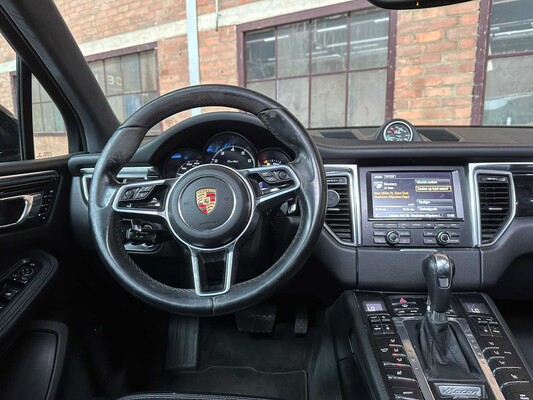 Porsche Macan Turbo 3.6 V6 Sport-Chrono 400PS 2014, XB-123-G