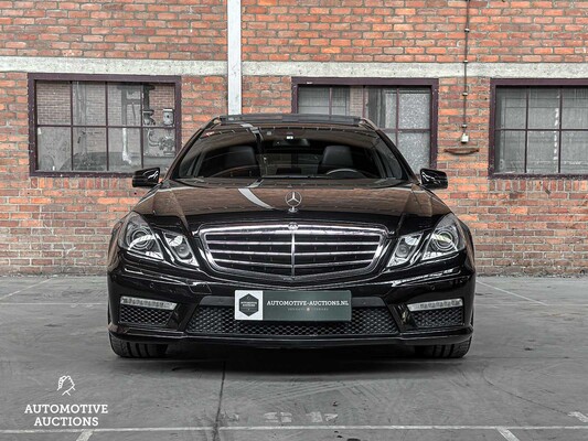 Mercedes-Benz E63 AMG Kombi DESIGNO 5.5 V8 525PS 2012