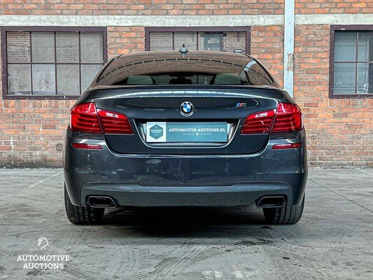 BMW M550xd M-Sport 381PS 2015 (Original-NL) 5er, 4-ZLT-48