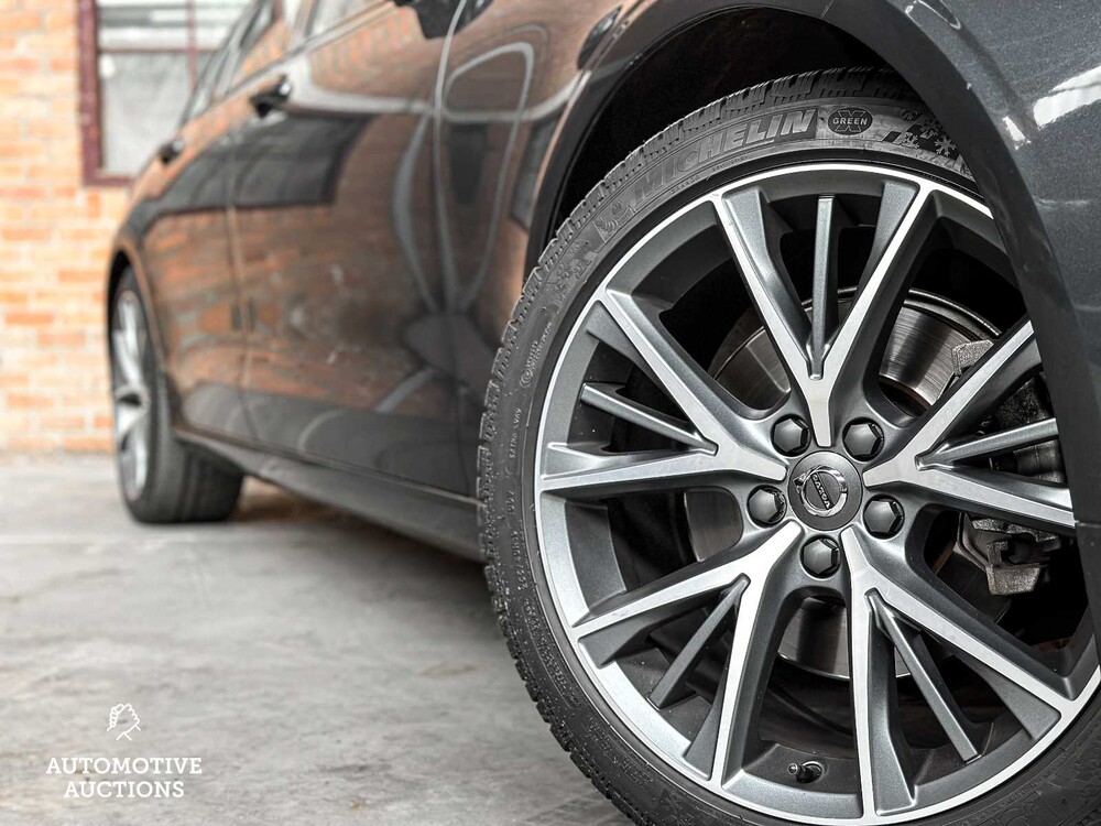 Volvo V90 2.0 D4 Momentum 190hp 2017, PK-430-T