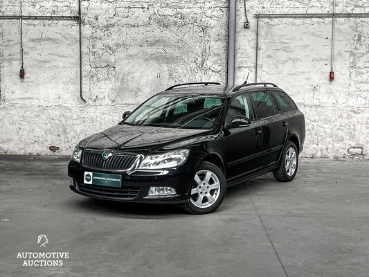 Skoda Octavia Combi 1.6 TDI Gr.t.Amb.Bns 105PS 2011 -Fertigmodell DE-, 11-PLT-8