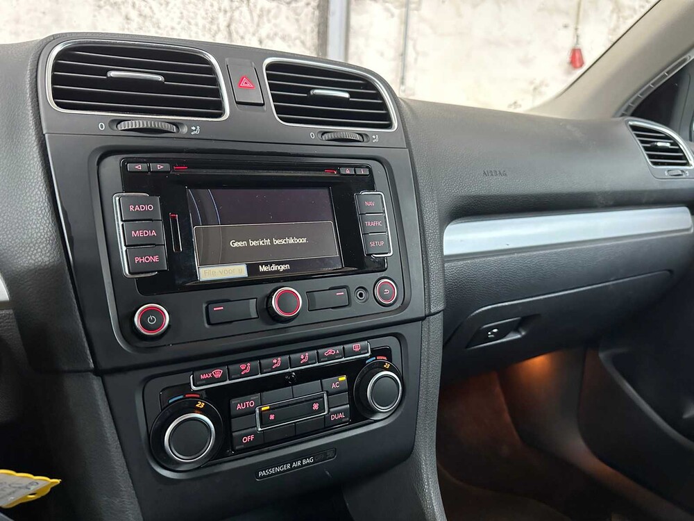 Volkswagen Golf Variant 1.2 TSI 105PS 2012 -Erstjg. GB-, 80-XLL-8