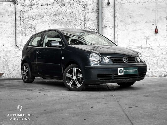 Volkswagen Polo 1.4-16V Comfortline 75PS 2004 -Geburtsdatum NL-, 39-NN-ND