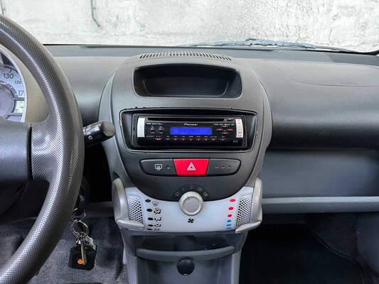 Toyota Aygo 1.0-12V Access 68pk 2009, TR-390-H