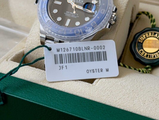 Rolex GMT-Master II  40 “BATGIRL” Oystersteel 40mm 126710BLNR 2023 GARANTIE