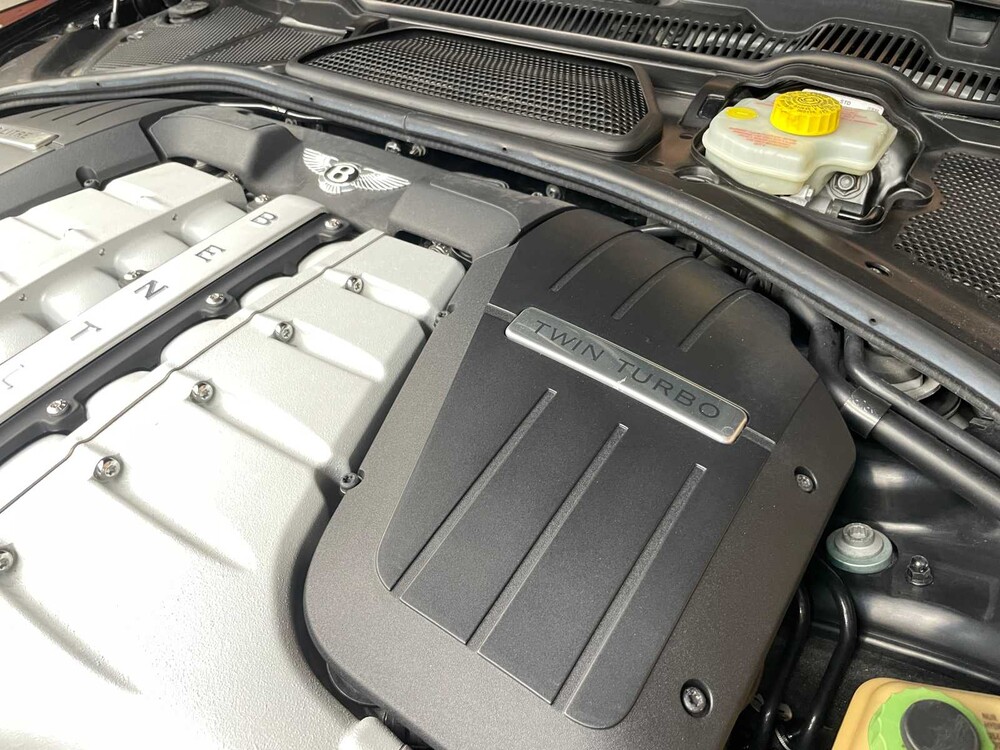 Bentley Continental GTC 6.0 W12 560hp 2010