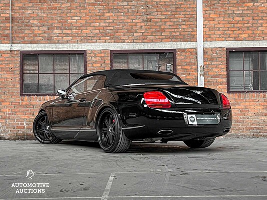 Bentley Continental GTC 6.0 W12 560PS 2010