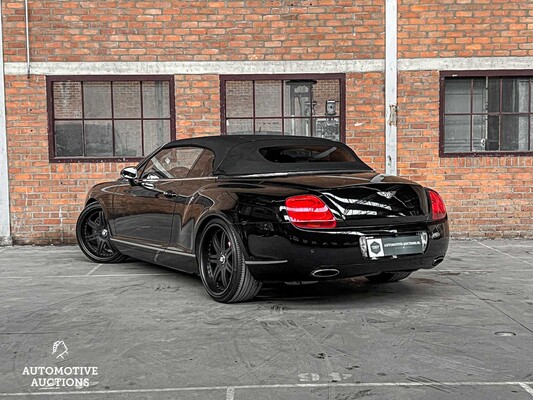 Bentley Continental GTC 6.0 W12 560hp 2010