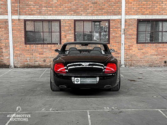 Bentley Continental GTC 6.0 W12 560pk 2010