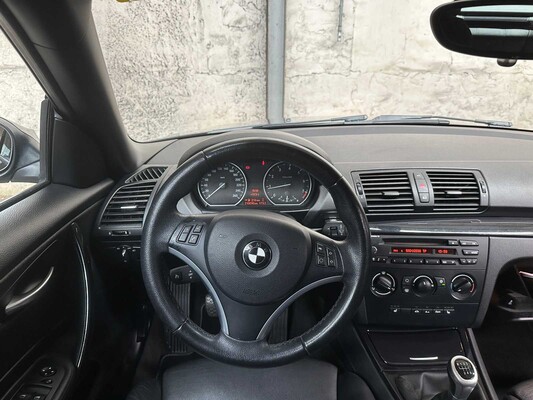 BMW 120i Cabriolet 1-series 170hp 2009, H-948-ZH