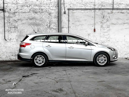 Ford Focus Wagon 1.0 EcoBoost Titanium 125 hp 2012 (Original-NL), 70-ZFZ-9