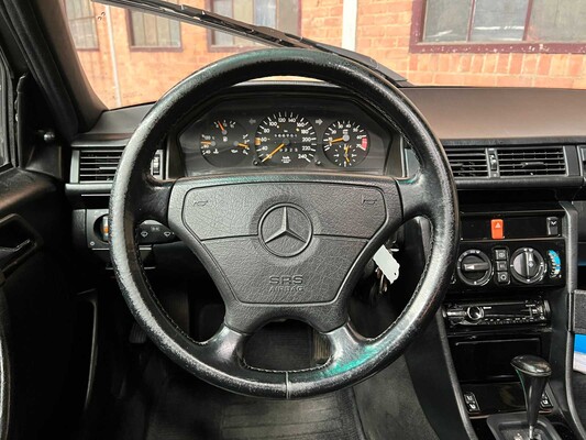 Mercedes-Benz E300 4x4 W124 179hp 1992 E-Class, R-844-LN