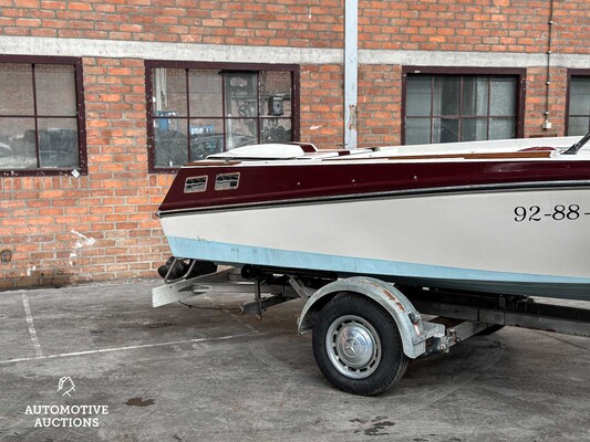 Hellwig V515 120hp 1968 Motorboat, 92-88-YJ